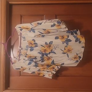 Gypsies & Moondyst floral top